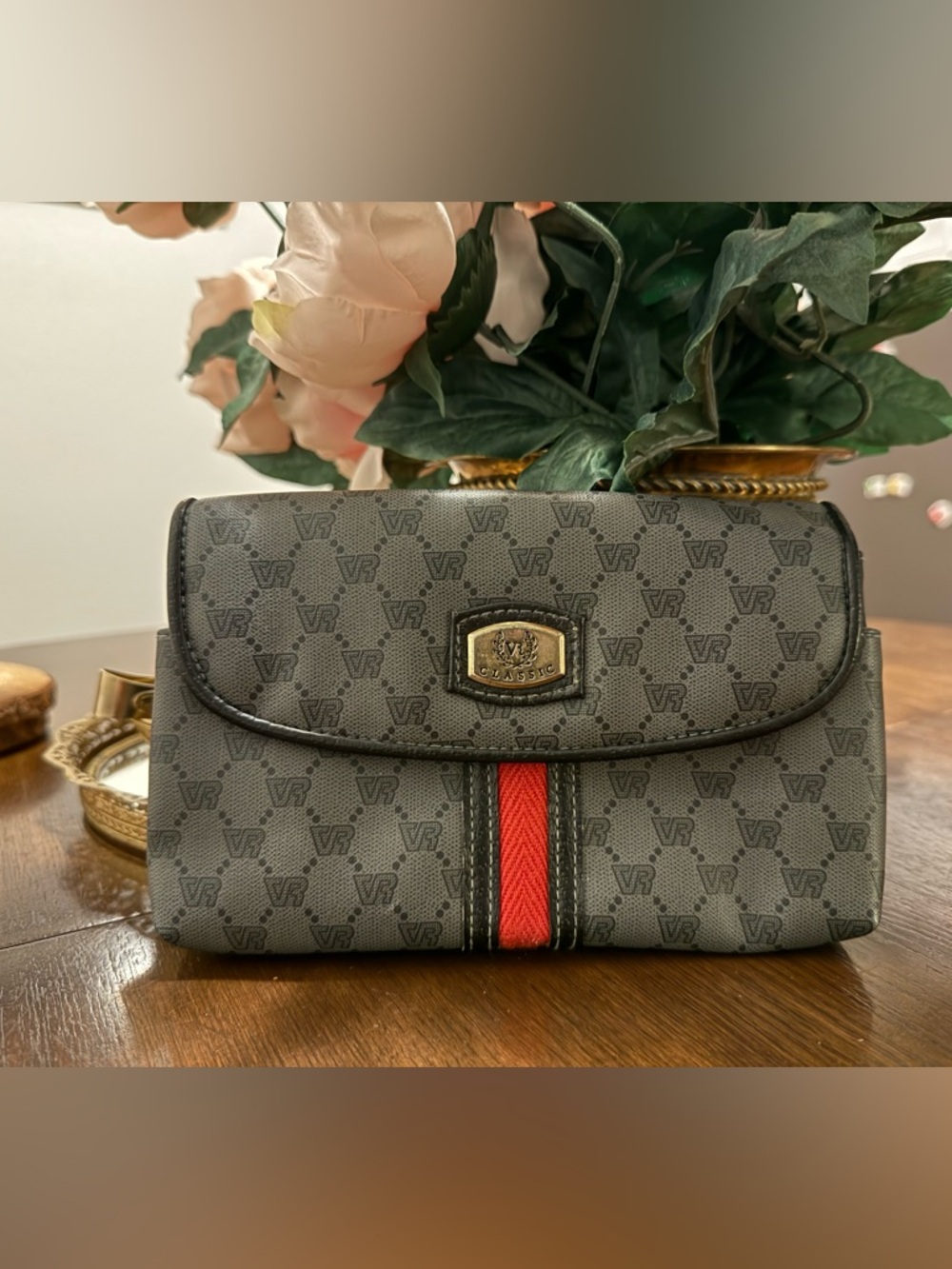 VR Classic Gray Monogram clutch with red accent